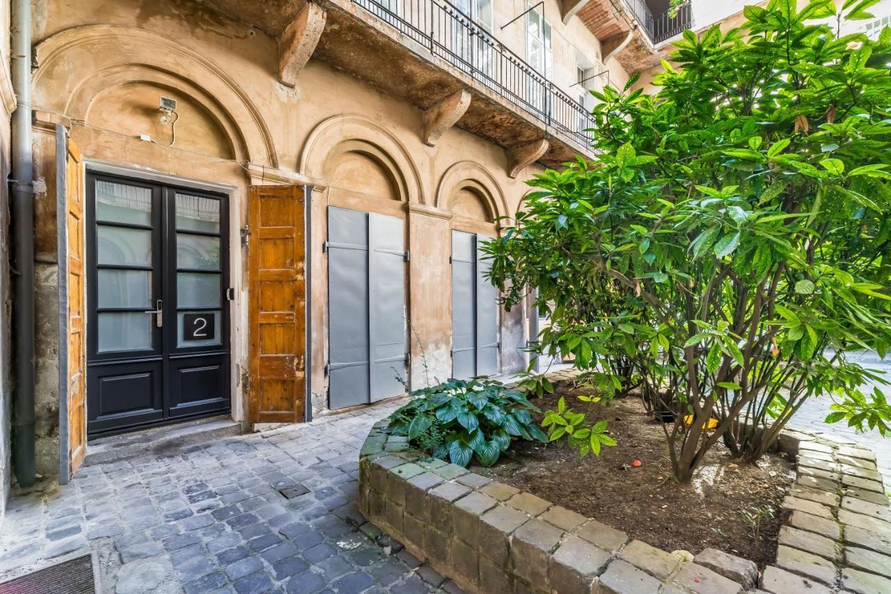 Urban Stable Luxury Apartments Budapest Bagian luar foto