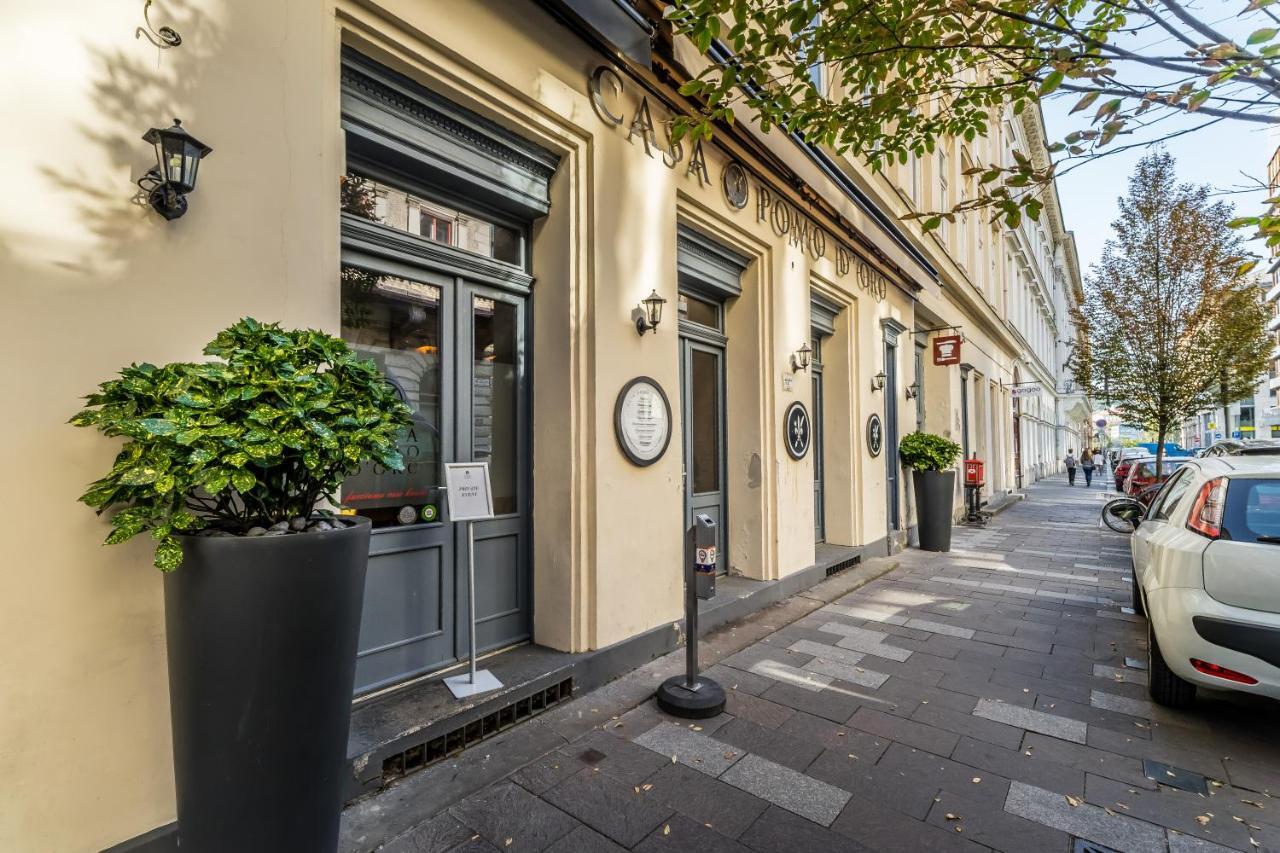 Urban Stable Luxury Apartments Budapest Bagian luar foto