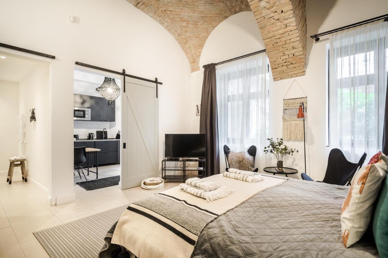 Urban Stable Luxury Apartments Budapest Bagian luar foto