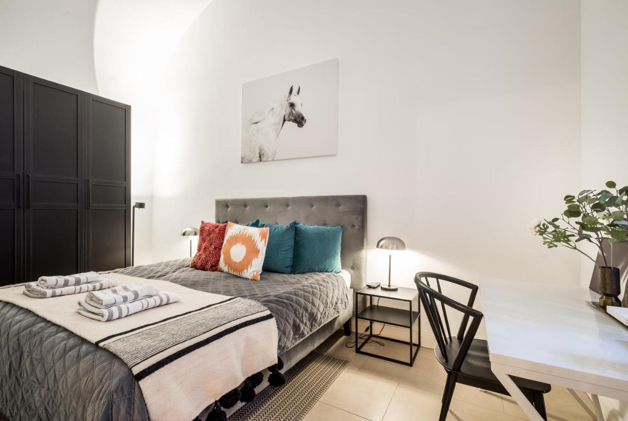 Urban Stable Luxury Apartments Budapest Bagian luar foto