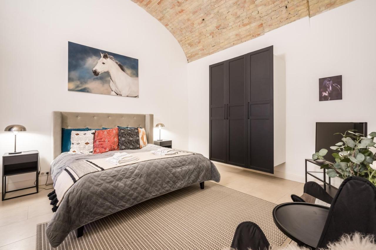 Urban Stable Luxury Apartments Budapest Bagian luar foto