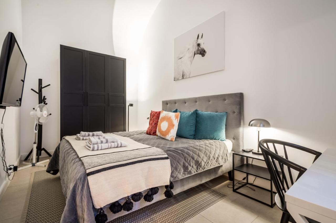 Urban Stable Luxury Apartments Budapest Bagian luar foto