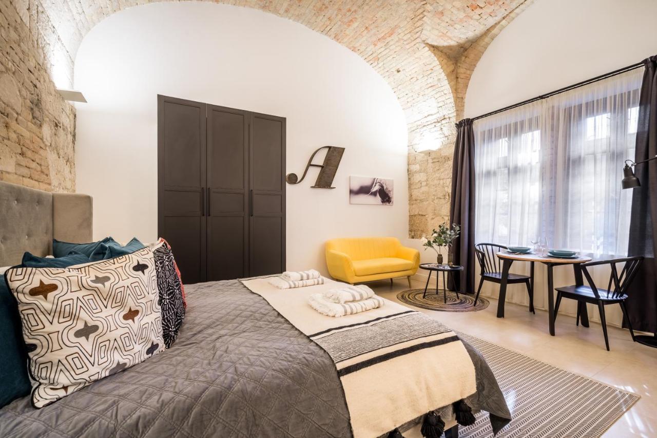 Urban Stable Luxury Apartments Budapest Bagian luar foto